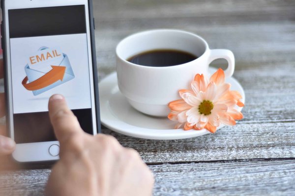 Comment personnaliser les emails pour chaque segment de clients fidèles?