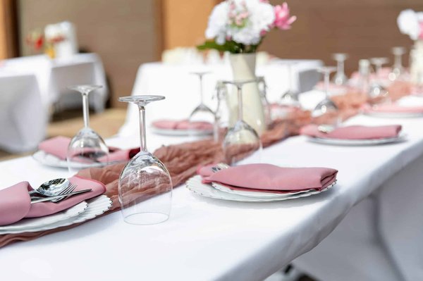 Découvrez notre service de location structures & accessoires pour vos réceptions